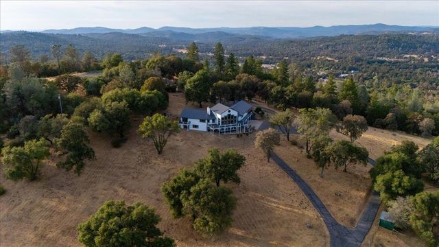 16000 Southridge Rd, Penn Valley, CA 95946