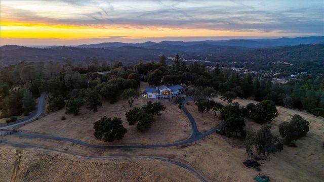 16000 Southridge Rd, Penn Valley, CA 95946