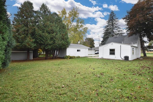 4256 S 96th STREET, Greenfield, WI 53228