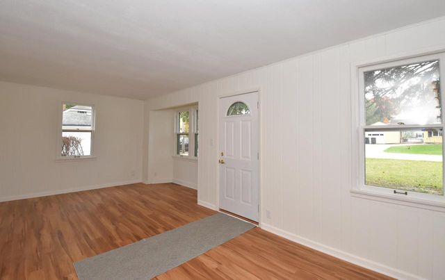 4256 S 96th STREET, Greenfield, WI 53228