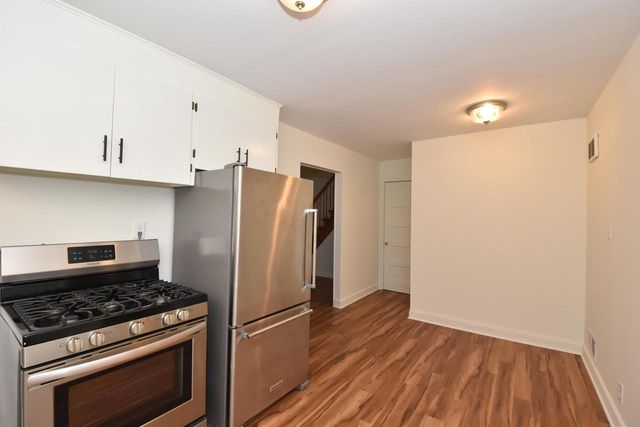 4256 S 96th STREET, Greenfield, WI 53228