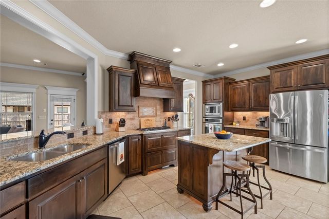 807 SE Fullerton Street, Bentonville, AR 72712