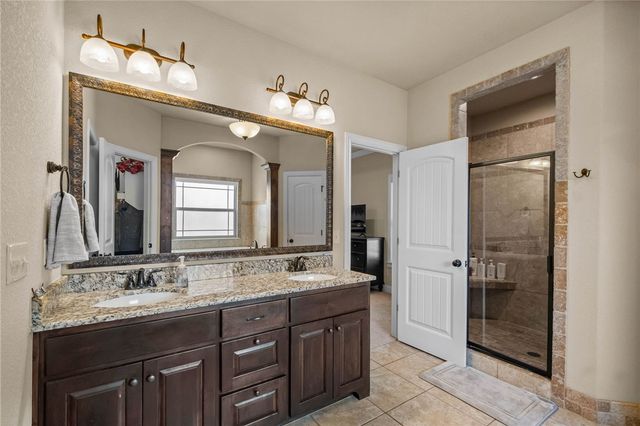 807 SE Fullerton Street, Bentonville, AR 72712