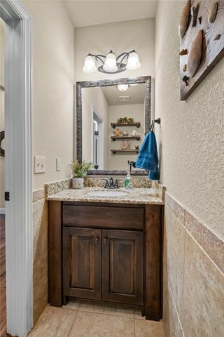 807 SE Fullerton Street, Bentonville, AR 72712