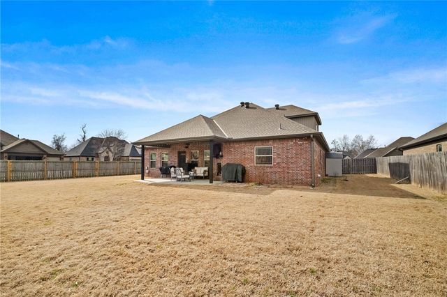 807 SE Fullerton Street, Bentonville, AR 72712