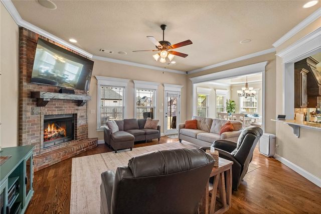 807 SE Fullerton Street, Bentonville, AR 72712