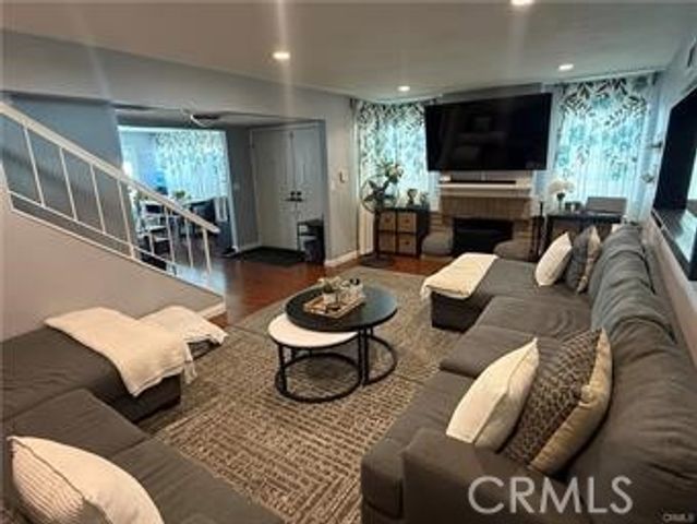 13241 Oakwood, La Mirada, CA 90638