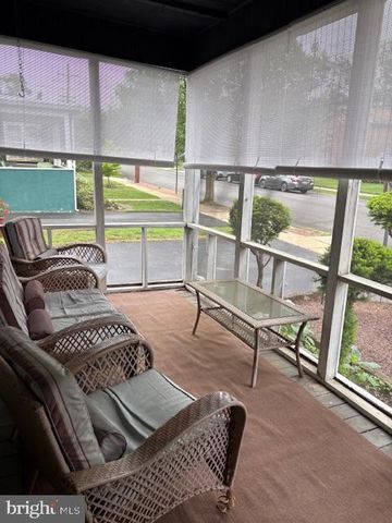 33 E UNION ST, Bordentown, NJ 08505