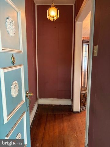33 E UNION ST, Bordentown, NJ 08505