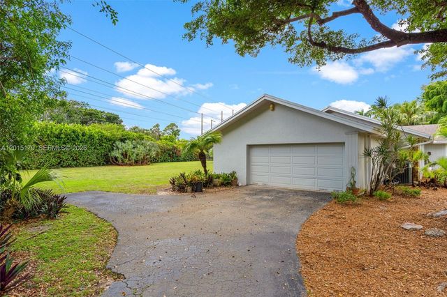 10044 SW 131st Ter, Miami, FL 33176