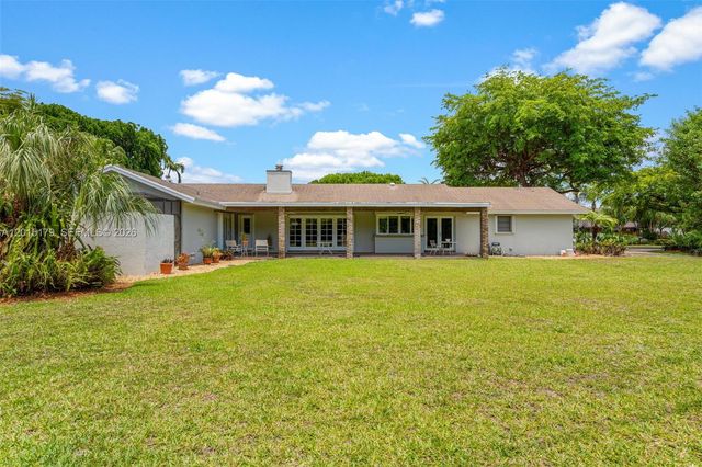 10044 SW 131st Ter, Miami, FL 33176