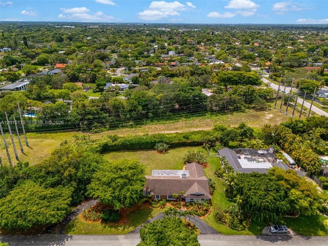 10044 SW 131st Ter, Miami, FL 33176