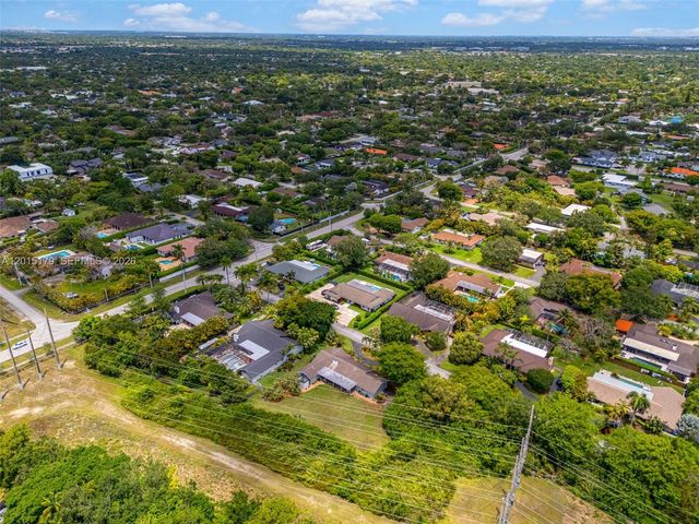 10044 SW 131st Ter, Miami, FL 33176