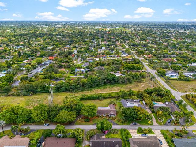 10044 SW 131st Ter, Miami, FL 33176