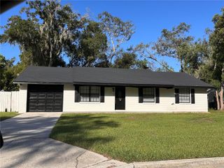 1131 ROBIN HOOD COURT, Mount Dora, FL 32757