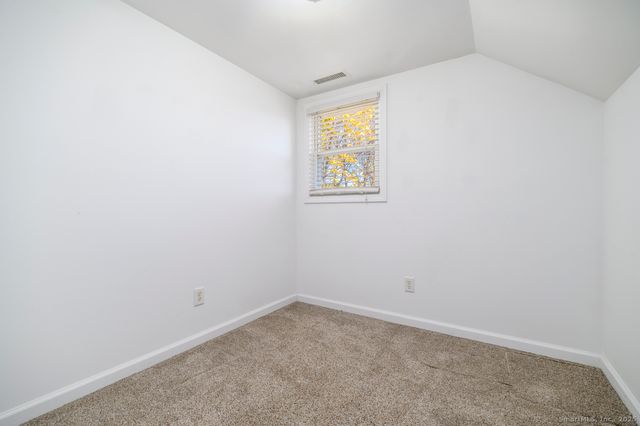 29 Sterling Place, Stamford, CT 06907