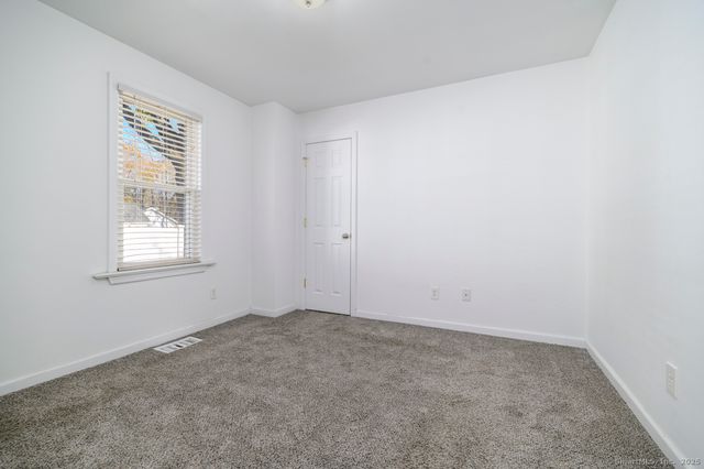 29 Sterling Place, Stamford, CT 06907