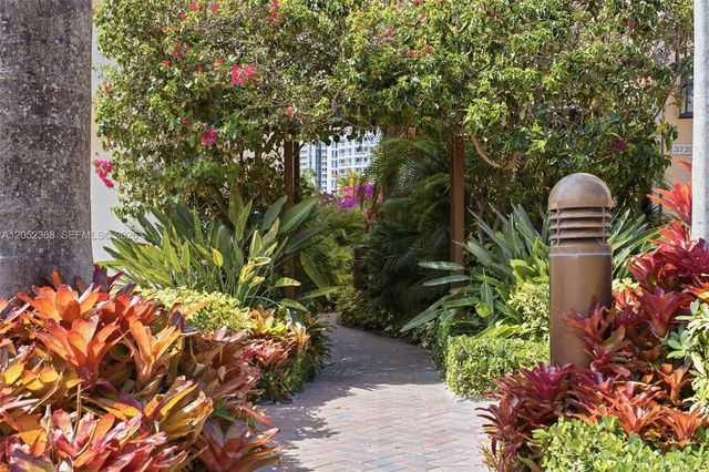 3722 NE 208th Ter, Aventura, FL 33180