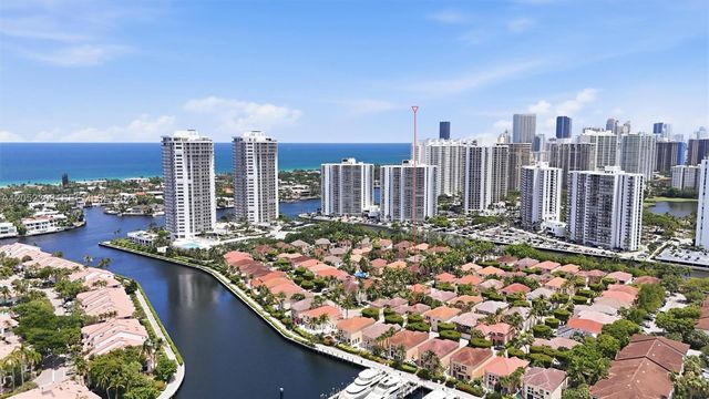 3722 NE 208th Ter, Aventura, FL 33180