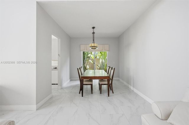 3722 NE 208th Ter, Aventura, FL 33180