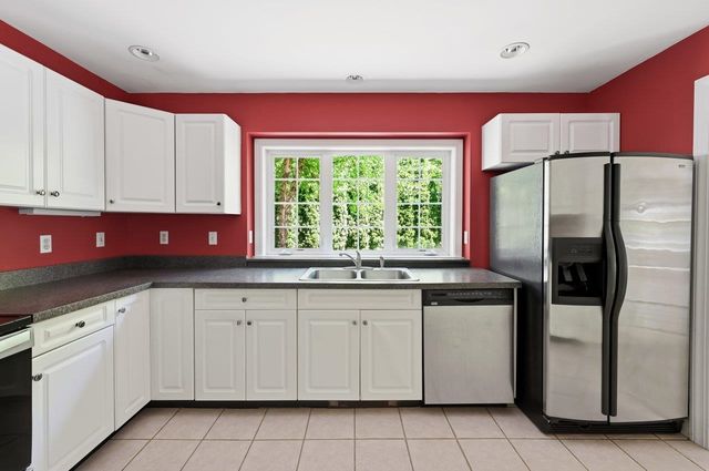 7 Blue Heron Drive, Dover, NH 03820