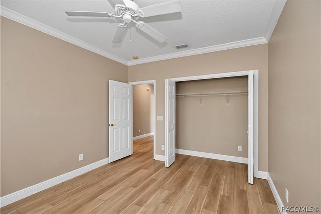 17 Elder Court E, Homosassa, FL 34446