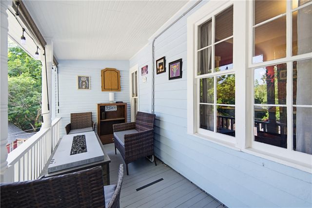 19 Pine Street, Eureka Springs, AR 72632