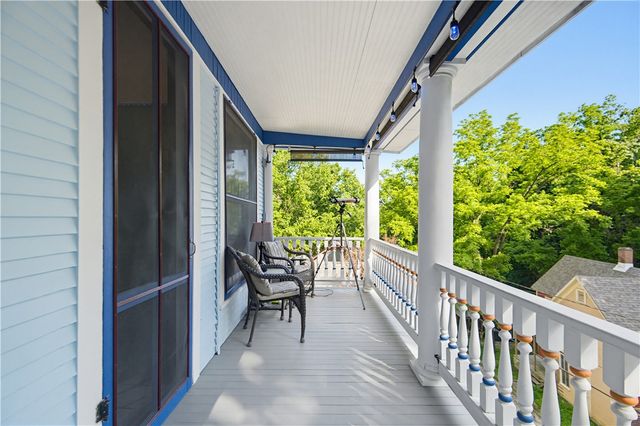 19 Pine Street, Eureka Springs, AR 72632