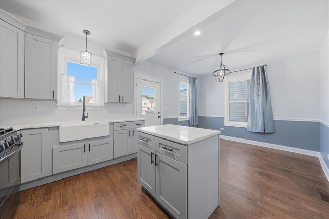 3509 S Mozart Street, Chicago, IL 60632