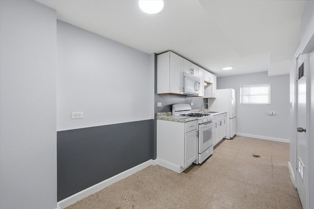 3509 S Mozart Street, Chicago, IL 60632