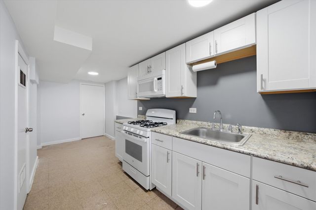 3509 S Mozart Street, Chicago, IL 60632