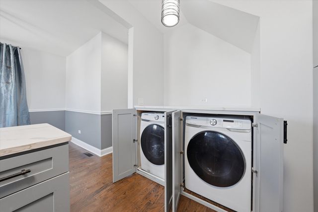 3509 S Mozart Street, Chicago, IL 60632