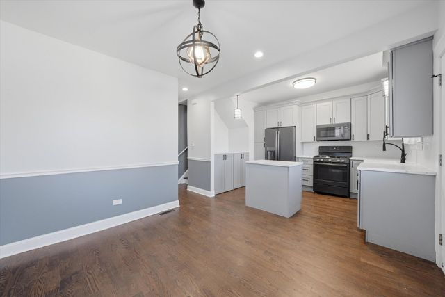 3509 S Mozart Street, Chicago, IL 60632