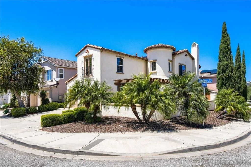 1773 Old Glen St, San Marcos, CA 92078