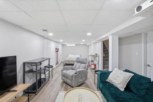 236 N 73rd STREET, Milwaukee, WI 53213