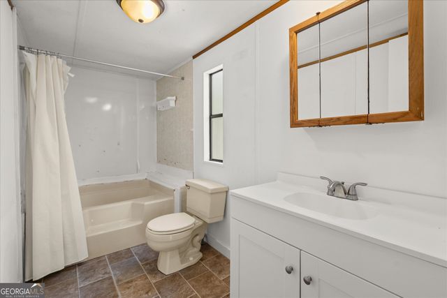 2075 Louina Road, Roanoke, AL 36274