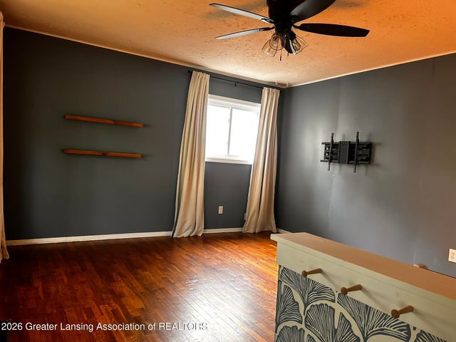 3714 Sumpter Street, Lansing, MI 48911
