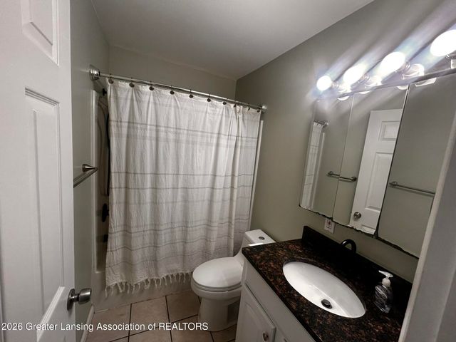 3714 Sumpter Street, Lansing, MI 48911