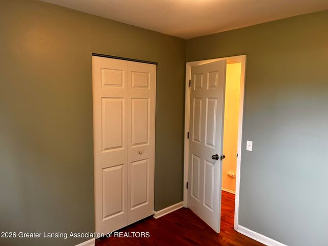 3714 Sumpter Street, Lansing, MI 48911