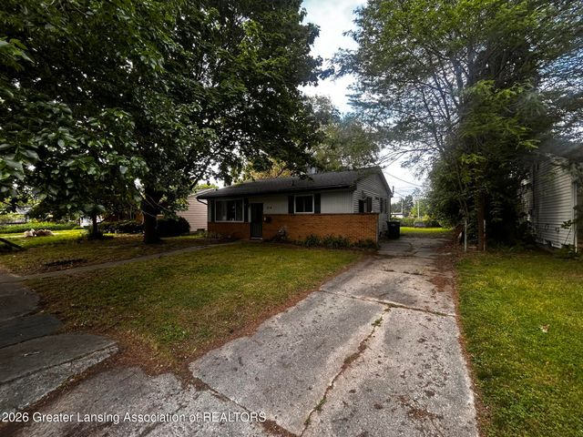3714 Sumpter Street, Lansing, MI 48911