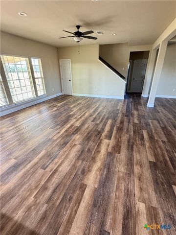 623 Thormeyer Road, Seguin, TX 78155