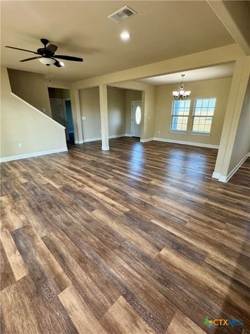 623 Thormeyer Road, Seguin, TX 78155