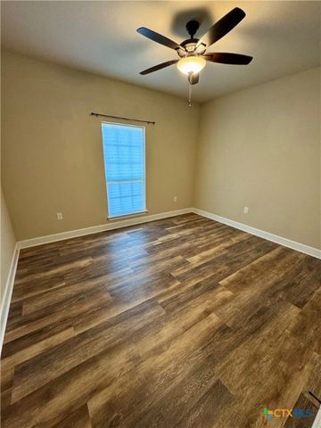 623 Thormeyer Road, Seguin, TX 78155