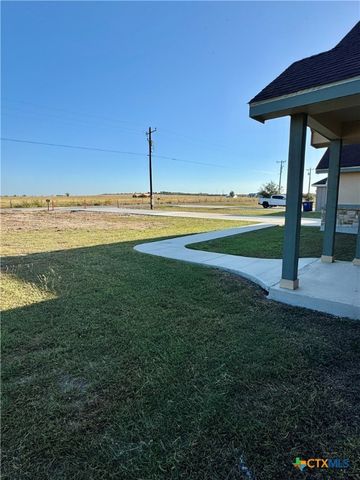 623 Thormeyer Road, Seguin, TX 78155