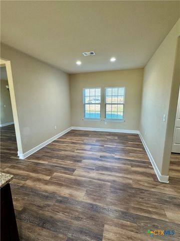 623 Thormeyer Road, Seguin, TX 78155