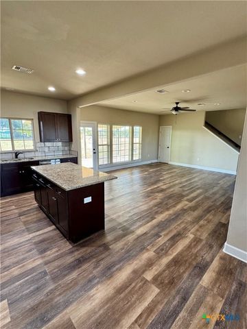 623 Thormeyer Road, Seguin, TX 78155