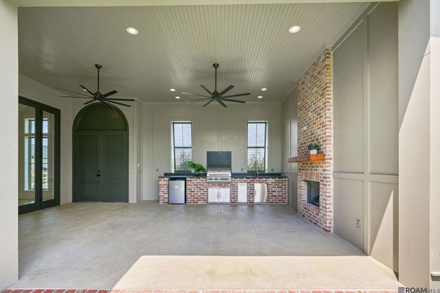 13727 Wild Canary Dr, Baton Rouge, LA 70810