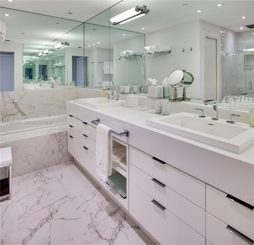 19222 Fisher Island Drive 19222, Miami Beach, FL 33109