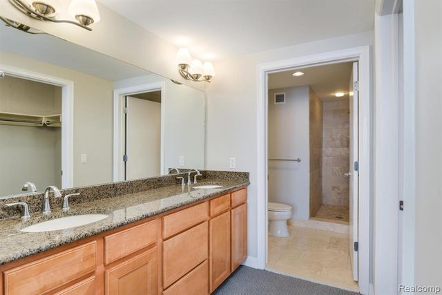 525 W Lafayette Boulevard, Detroit, MI 48226