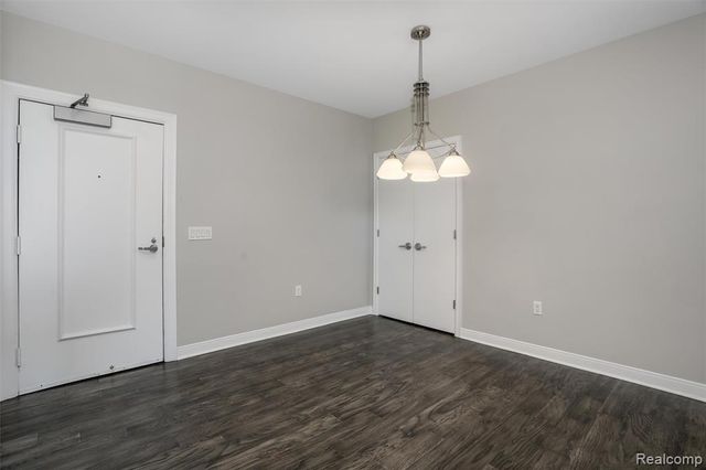 525 W Lafayette Boulevard, Detroit, MI 48226